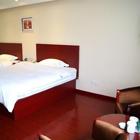 Greentree Alliance Inner Mongolia Autonomous Region Xilinhot Beizi Temple Street Hotel Bagian luar foto