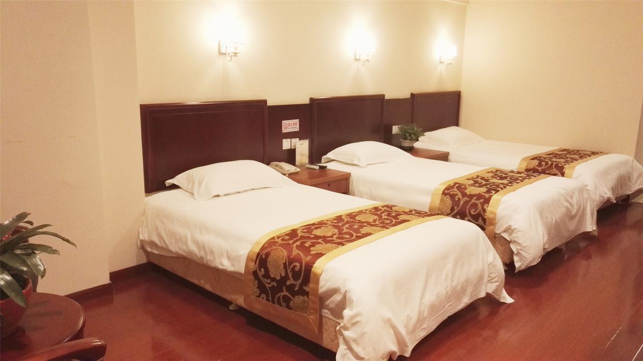 Greentree Alliance Inner Mongolia Autonomous Region Xilinhot Beizi Temple Street Hotel Bagian luar foto